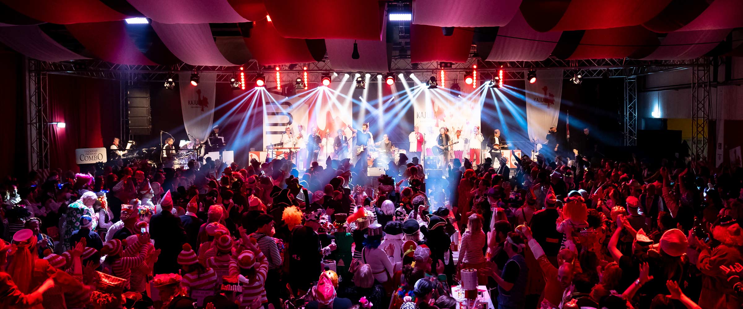 Foto: Letzte Projekte: Kajuja Sitzung, Köln