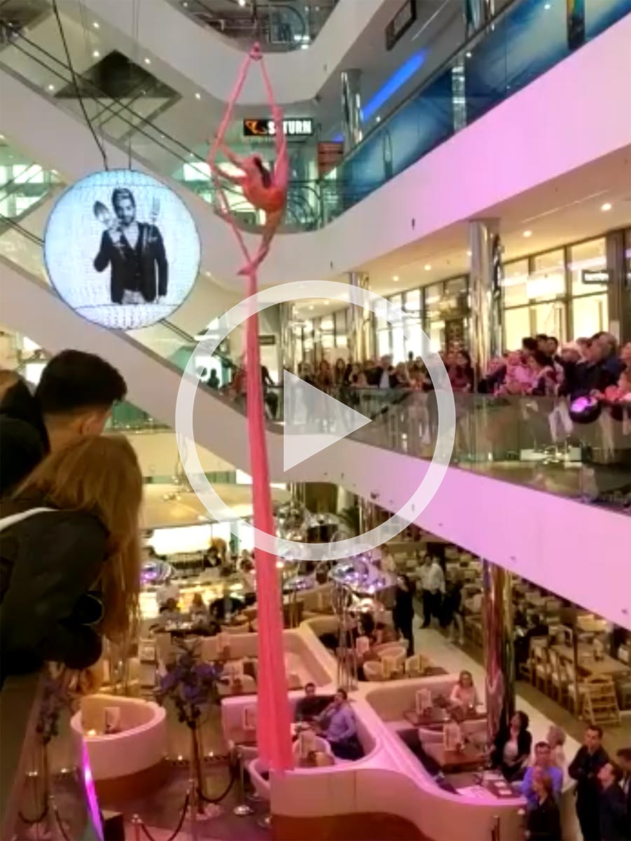 Foto:  Vogue Fashion Night im sevens – Home of Saturn auf der Königsallee, Düsseldorf